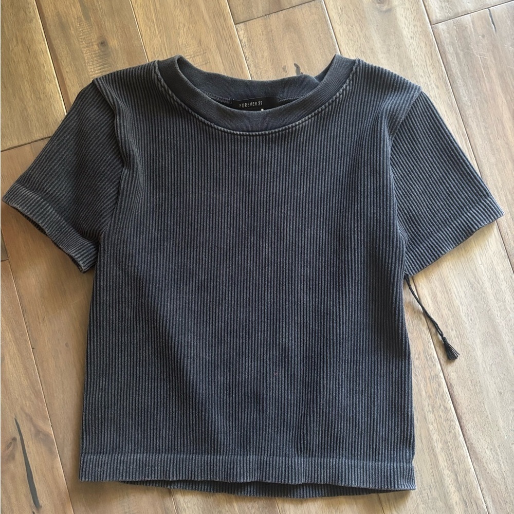 Forever 21 Ribbed T-Shirt NWOT